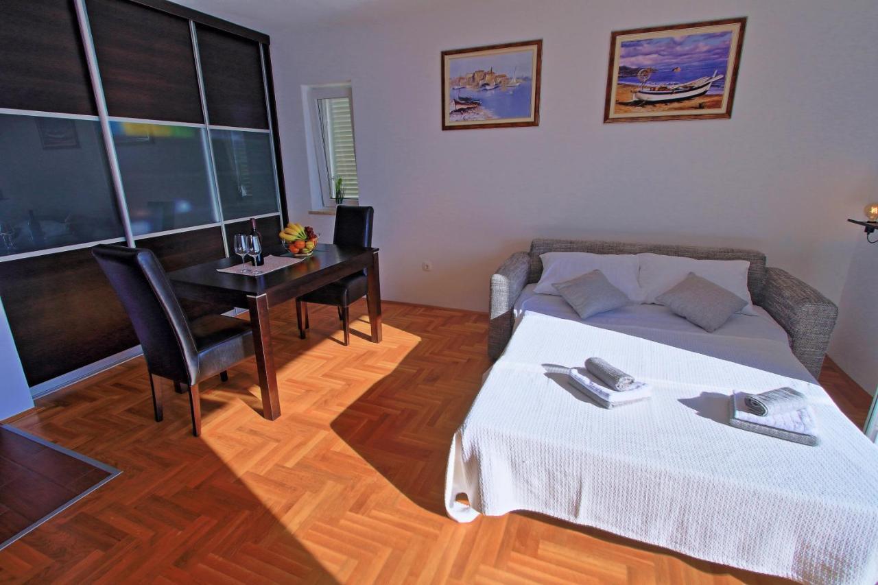 Studio Apartman Luka Сень Экстерьер фото