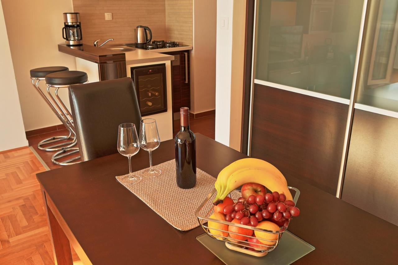 Studio Apartman Luka Сень Экстерьер фото